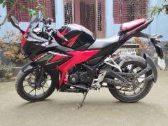 HONDA CBR 150R